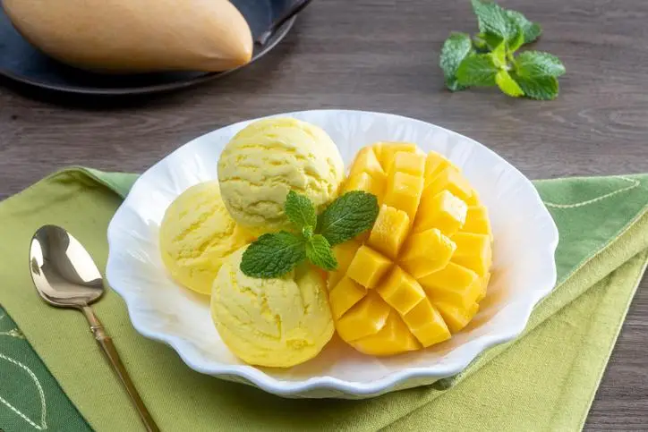 covenant-woods-retirement-columbus-georgia-stay-cool-healthy-summer-treats